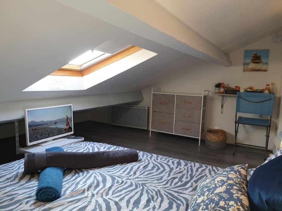 Appartement Duplexe De 1 A 4 Chambres Privees Dans Maison Le Teil Esterno foto